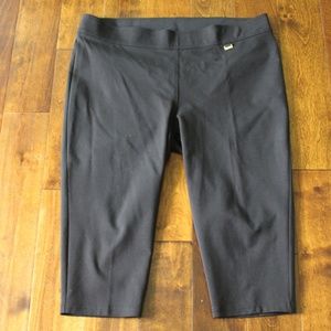 WOMENS BLACK STRETCH NYGARD CITY SHORT SIZE 2XL